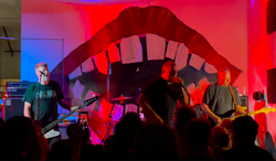 Pegboy @ The Sardine - 7.3.25 [2 of 13], tags: Pegboy, San Pedro, California, United States, Crowd, The Sardine - Pegboy / night court (canada) / Spider / For Closure on Jul 3, 2025 [936-small]