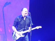 Bryan Adams on Dec 11, 2019 [636-small]