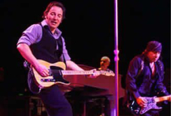 Bruce Springsteen & The E Street Band on Feb 28, 2000 [858-small]