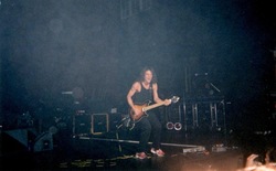 Van Halen on Sep 16, 1998 [242-small]