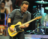 Bruce Springsteen & The E Street Band on Apr 16, 2012 [984-small]