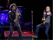 Bruce Springsteen & The E Street Band on Apr 7, 2016 [535-small]