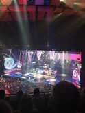 Elton John on Oct 25, 2017 [136-small]