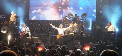 Moody Blues ~ Justin Hayward, John Lodge & Graeme Edge, tags: The Moody Blues, Los Angeles, California, United States, Microsoft Theater, L.A. Live - The Moody Blues on Mar 11, 2008 [196-small]
