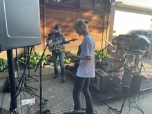 Temporary Friends / Pearl Sugar on Aug 7, 2025 [209-small]