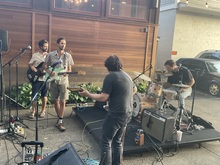 Temporary Friends / Pearl Sugar on Aug 7, 2025 [210-small]