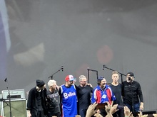 Pearl Jam / Glen Hansard on Sep 12, 2024 [899-small]