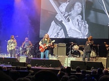 Experience Hendrix on Apr 9, 2025 [194-small]