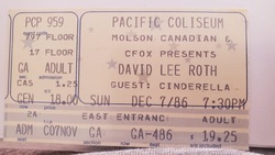 David Lee Roth / Cinderella on Dec 7, 1986 [661-small]