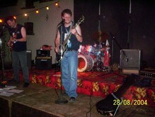 D.D.R. on Aug 28, 2004 [140-small]