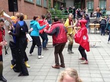 Schudden Met De Poep on Apr 30, 2016 [212-small]