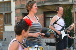 Schudden Met De Poep on Sep 10, 2016 [237-small]