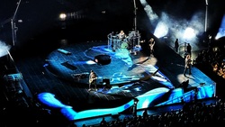 U2 / Pauli The PSM on Sep 30, 2023 [556-small]