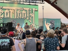 A Day To Remember / Beartooth / Bad Omens on Aug 16, 2022 [845-small]