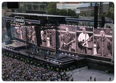 Oasis / Richard Ashcroft / Cast on Aug 17, 2025 [894-small]