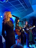 Folk Bitch Trio / Sunflower Thieves on Aug 18, 2025 [831-small]