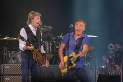 Paul McCartney / Bruce Springsteen / Jon Bon Jovi on Jun 16, 2022 [102-small]