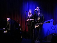 Ours with Jimmy Gnecco joined by Hannah Gernand 
, tags: Ours, Los Angeles, California, United States, Hotel Cafe - Ours on Aug 15, 2016 [382-small]