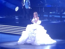 Céline Dion on Feb 3, 2020 [656-small]