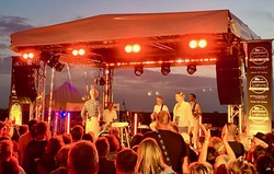 Stefanie Heinzmann / Lina Bó on Aug 27, 2025 [348-small]
