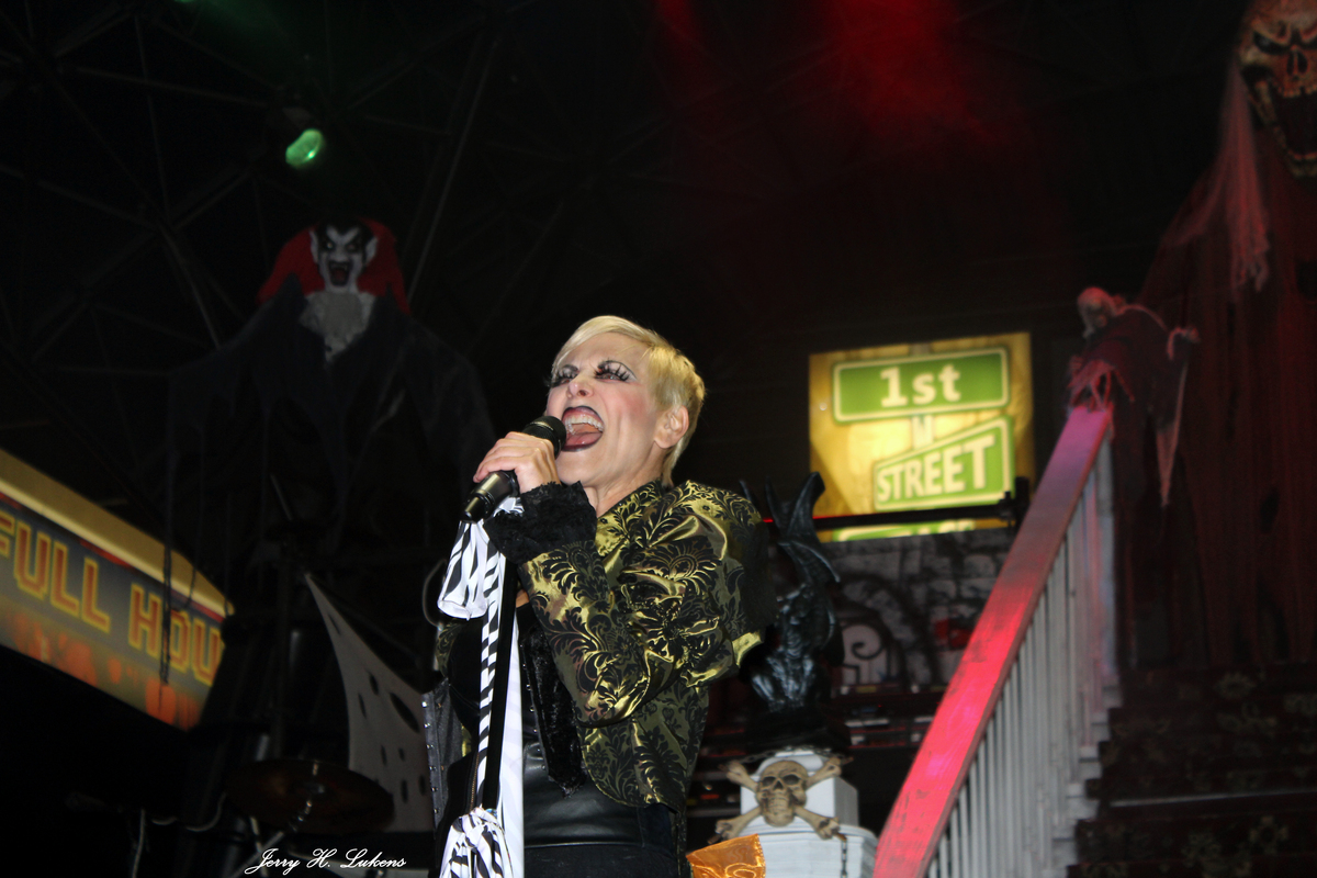 Plaza hotel and casino las vegas hi-res stock photography and images - Alamy, image size:1200x800