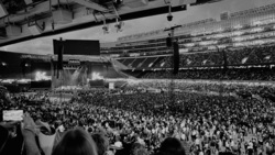 Oasis / Cage The Elephant on Aug 28, 2025 [802-small]