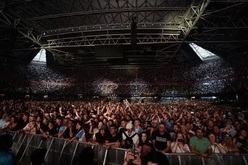 Oasis / Richard Ashcroft / Cast on Jul 5, 2025 [813-small]