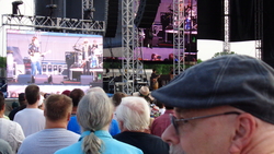 ZZ Top / John Fogerty / Alex "Crankshaft" Larson on Jun 29, 2018 [425-small]