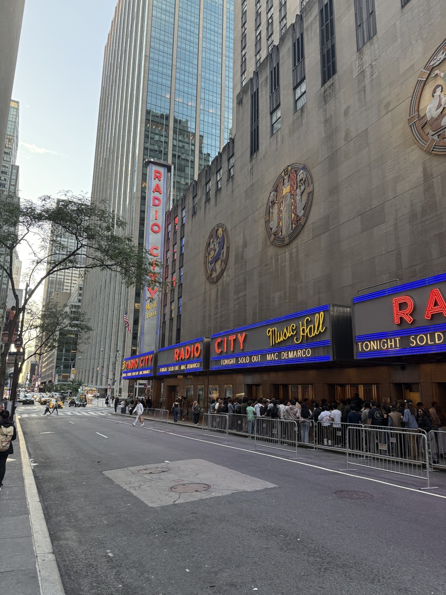 Mac Demarco S 2025 Concert Tour History Concert Archives