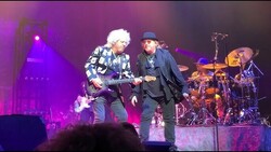 Journey / Toto on Mar 12, 2023 [113-small]