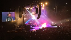 Guns N' Roses on Nov 30, 2016 [674-small]