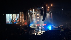 Guns N' Roses on Nov 30, 2016 [677-small]