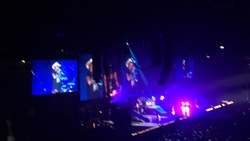 Guns N' Roses on Nov 30, 2016 [679-small]