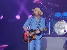 Toby Keith / Matt Stell on Oct 14, 2021 [649-small]