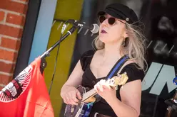 tags: Suzy Cramer - Suzy Cramer / Armoured Man / Wilswood Buoys / Vix and the Bleeding Hearts / Evy Frearson / Christopher Wilkinson / L.T.P. / Dean Frost on Jun 12, 2022 [732-small]