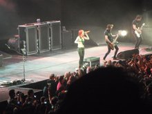 Tegan and Sara / Kadawatha / Paramore / New Found Glory on Sep 19, 2010 [743-small]