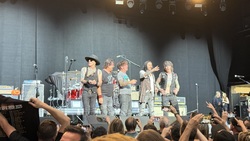 Tom Keifer / L.A. Guns on Sep 17, 2025 [473-small]