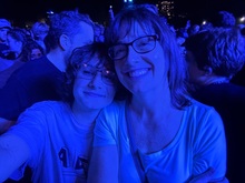 Alex G / Nilüfer Yanya on Sep 17, 2025 [366-small]