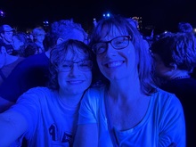 Alex G / Nilüfer Yanya on Sep 17, 2025 [367-small]
