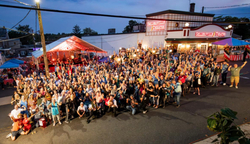 tags: Sellersville, Pennsylvania, United States, Crowd, Sellersville Theater 1894 - Snacktime / Delta Generators / Poor Man's Gambit on Sep 14, 2025 [992-small]