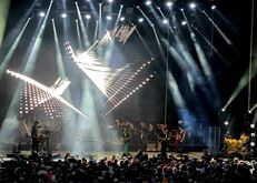 King Gizzard & the Lizard Wizard / Orchestra of St. Luke's / Sarah Hicks / DJ Crenshaw on Aug 1, 2025 [721-small]