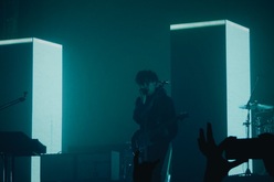 The 1975 on Nov 13, 2016 [555-small]