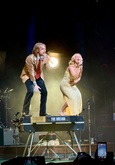 The Favors / Finneas / Ashe on Oct 1, 2025 [756-small]
