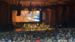 The Coral Reefer Band - 2025-09-17 - Blossom Music Center - Cuyahoga Falls, Ohio, tags: The Coral Reefer Band, Cuyahoga Falls, Ohio, United States, Blossom Music Center - The Doobie Brothers / The Coral Reefer Band on Sep 17, 2025 [832-small]