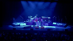 The Teskey Brothers / Sylvie on Sep 28, 2025 [038-small]