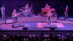 The Teskey Brothers / Sylvie on Sep 28, 2025 [207-small]