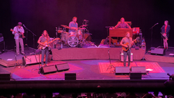 The Teskey Brothers / Sylvie on Sep 28, 2025 [209-small]