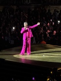 Robbie Williams / Laura Pausini on Oct 2, 2025 [443-small]