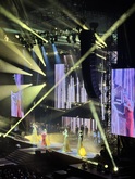 Robbie Williams / Laura Pausini on Oct 2, 2025 [444-small]