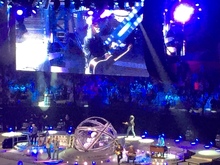 Garth Brooks / Trisha Yearwood on Jan 15, 2016 [315-small]